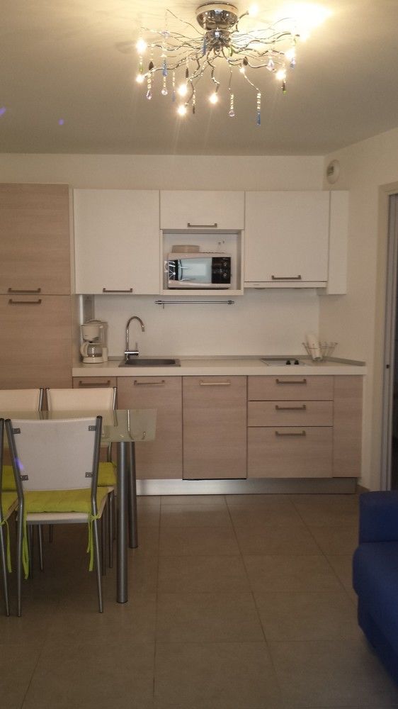 Modern Deluxe Two-bedroom Appartamento *